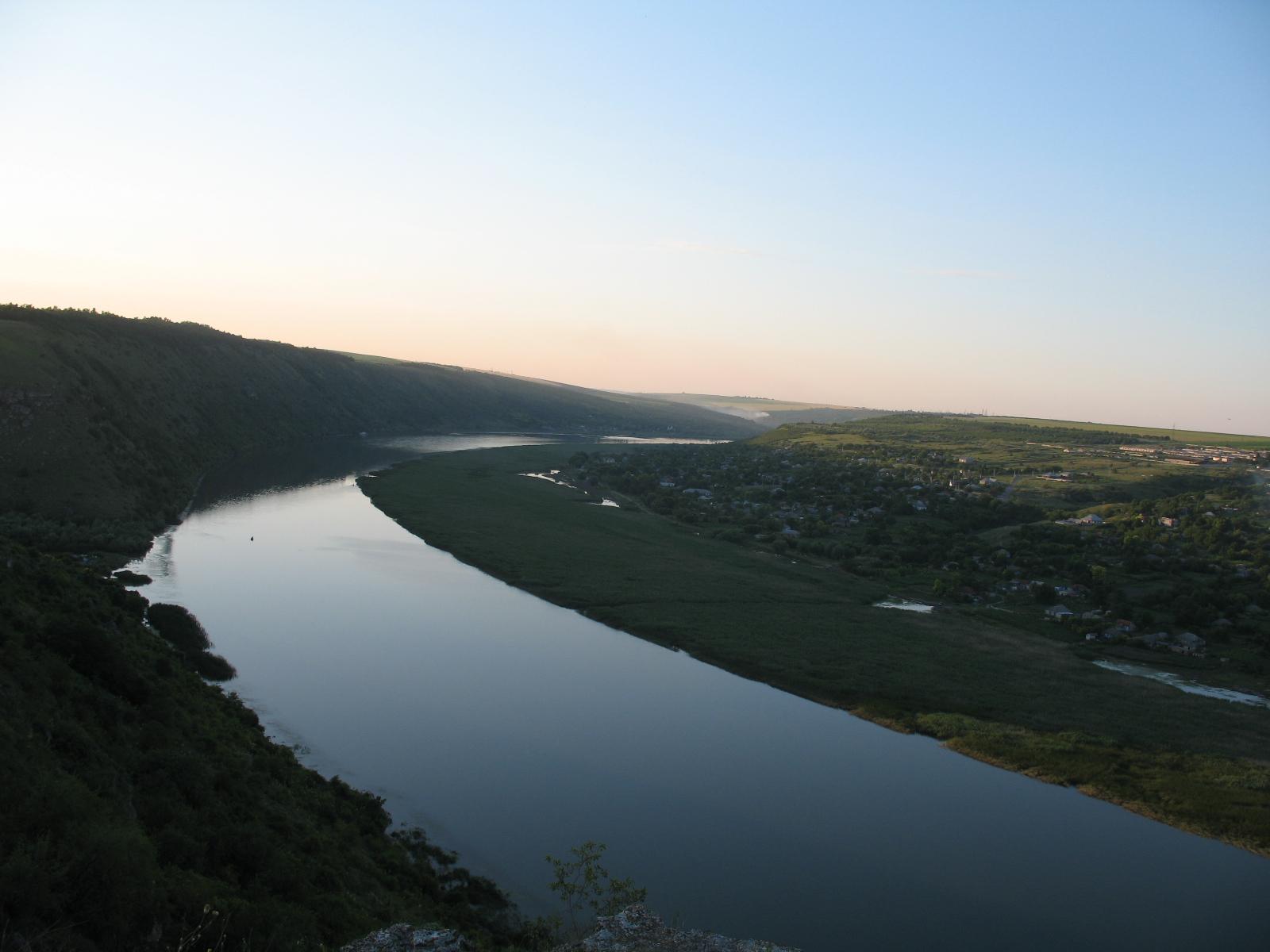 A wide view across the Nistru landscape in Moldova